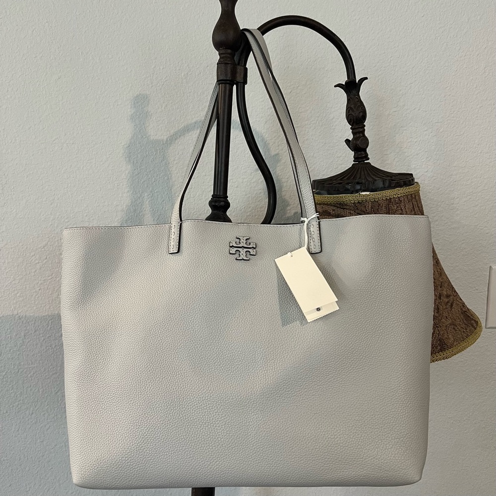 NWT Tory Burch McGraw Tote in Feather Gray #1522221 021
